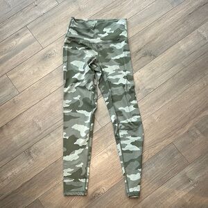 Aerie camo leggings